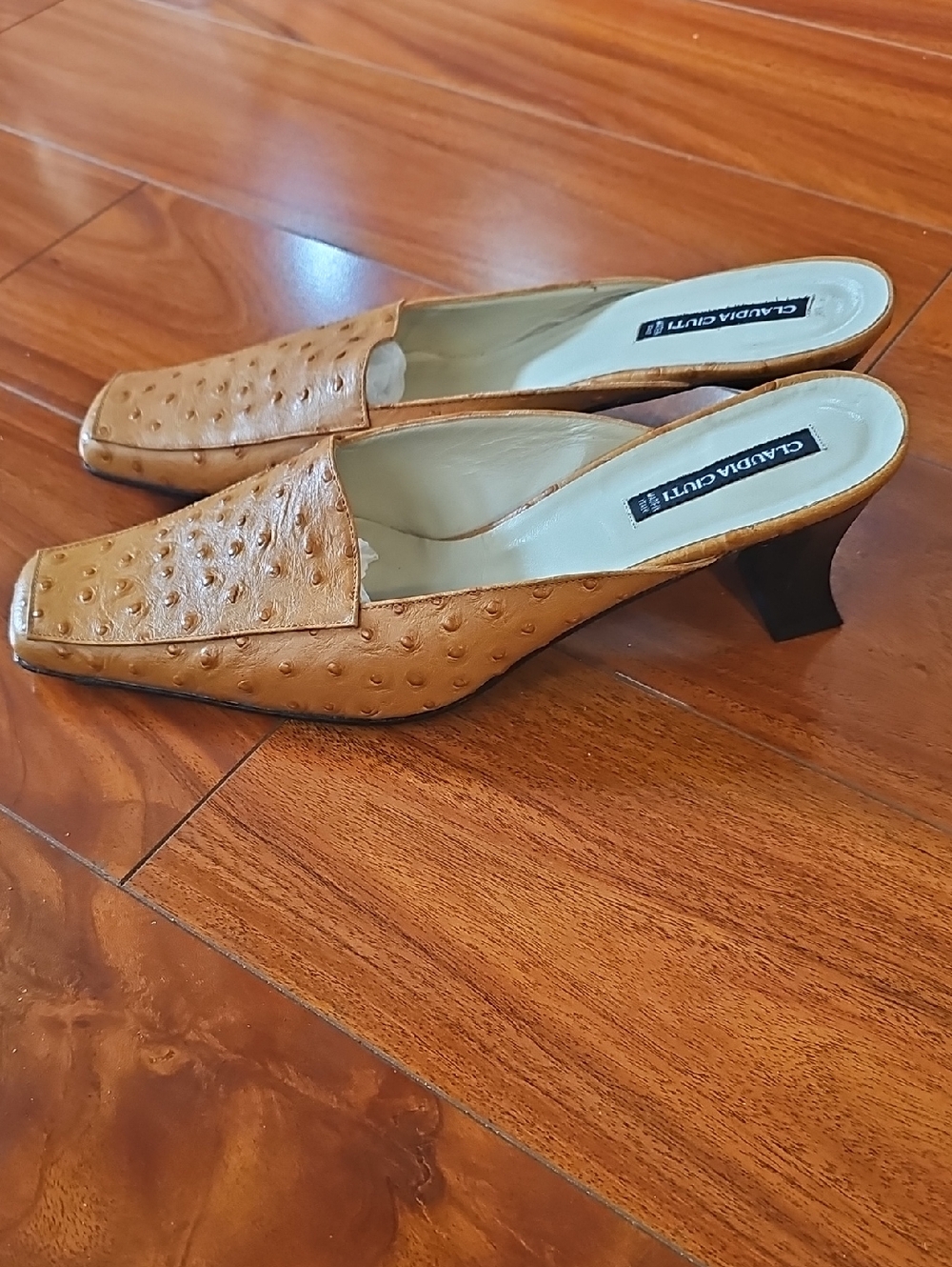 Claudia Ciuti Ostrich-Embossed Camel Leather Mules With Square Toe Sz 10 NWOT - Picture 3 of 12
